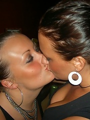 girls kissing megamix 101